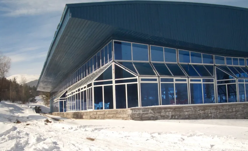 Ծաղկաձորի համահայկական երիտասարդական միջազգային ճամբարի փակ լողավազանի կառուցում